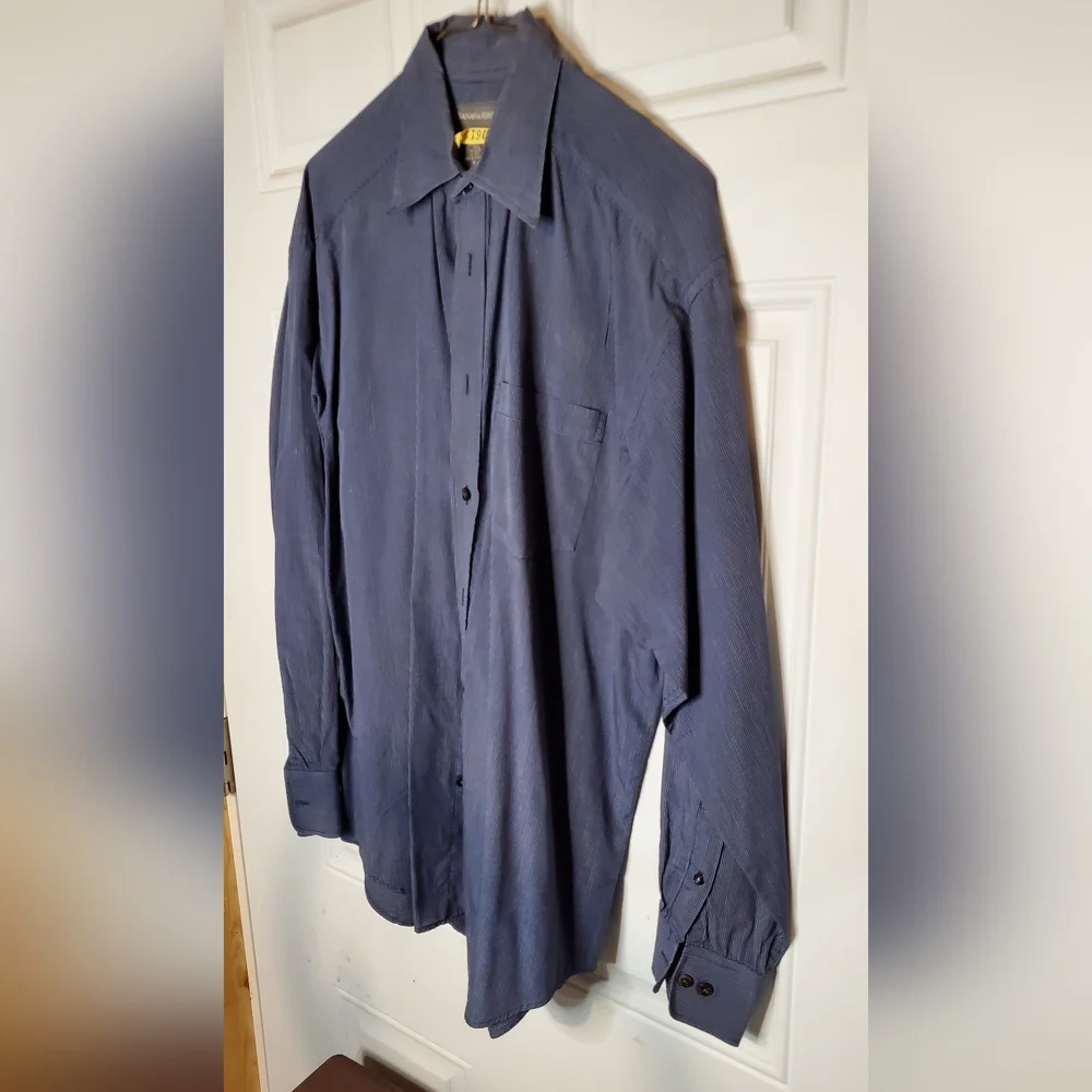 Banana Republic Dress Shirt Size M